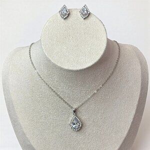 Luxury Necklace and Earrings Set